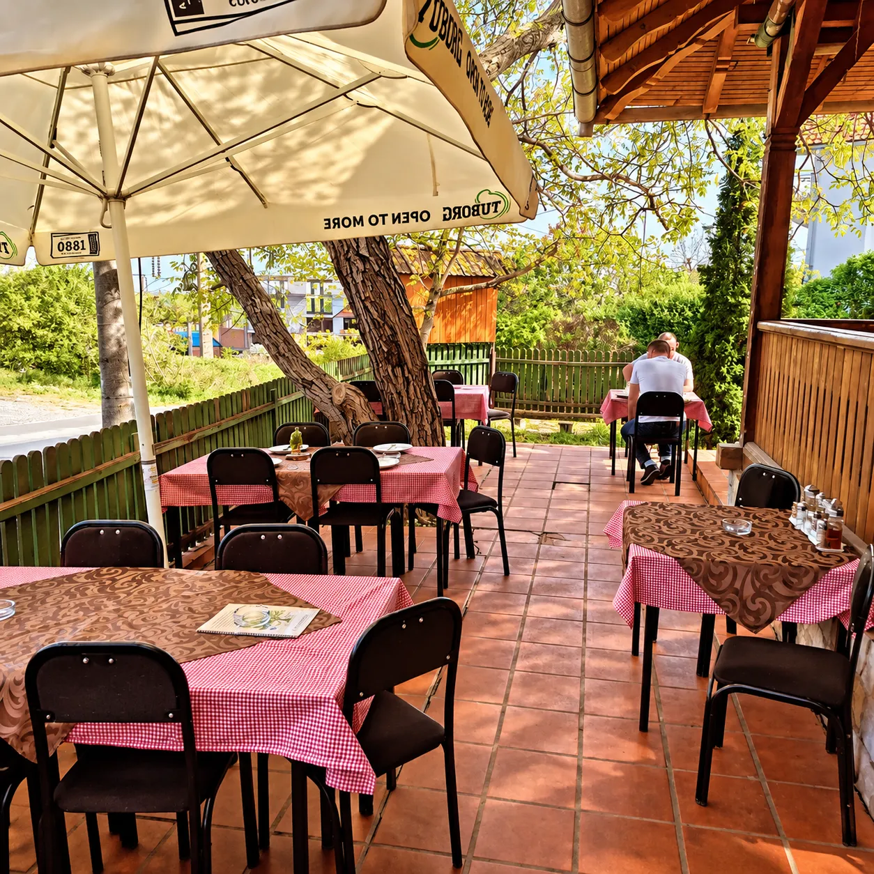 Terasa restorana Orahov lad